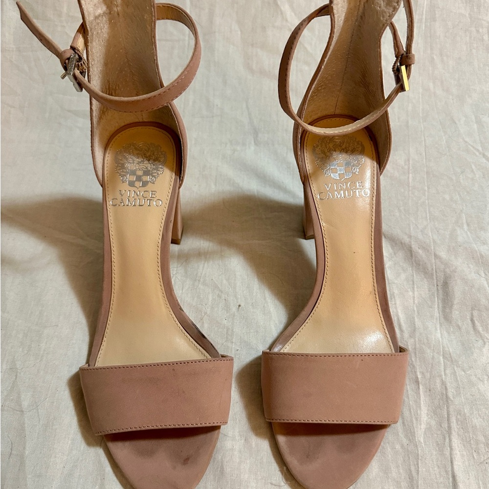 Vince Camuto Corlina Block Heels size 7.5 - Picture 3 of 9